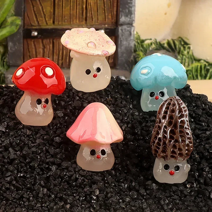 6PCS Miniatures Cartoon Mushrooms Fairy Garden Decoration Luminous Mini Cute Mushroom Moss Micro Landscape Accessories