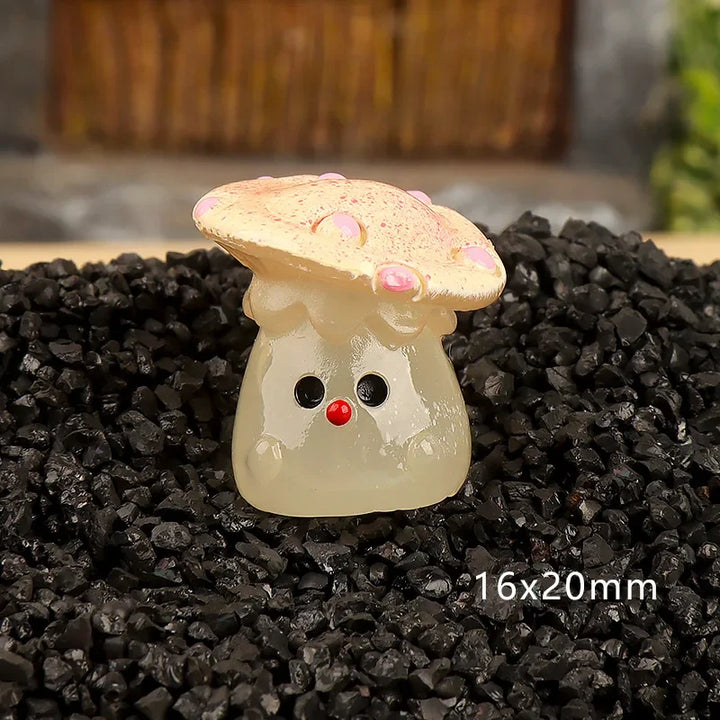 6PCS Miniatures Cartoon Mushrooms Fairy Garden Decoration Luminous Mini Cute Mushroom Moss Micro Landscape Accessories