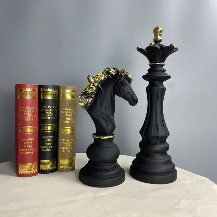 Resin Retro Chess Figurine Black White Chess Pieces King Queen Knight Sculpture for Home Desktop Living Room Cabinet Decoration